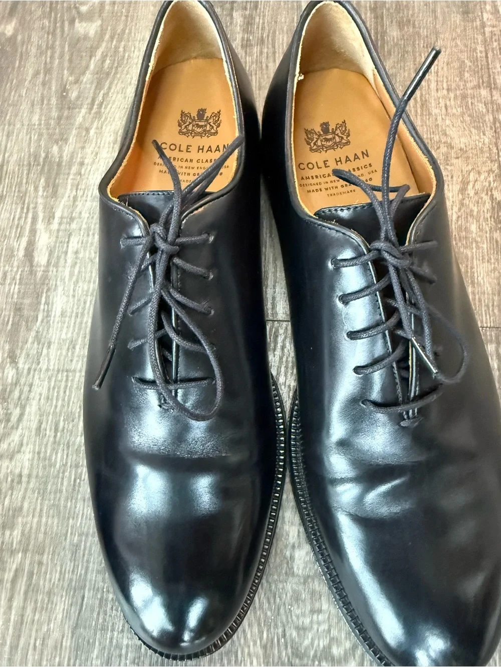 Cole Haan Black Leather Plain-Toe Derby Dress Shoes